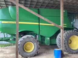 2012 John Deere S680 Image