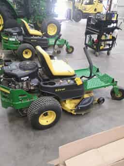 2014 John Deere Z235 Image