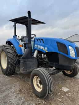 2016 New Holland TS6.120 T4B Image