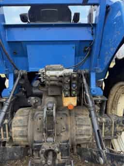 2016 New Holland TS6.120 T4B Image