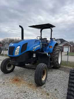 2016 New Holland TS6.120 T4B Image