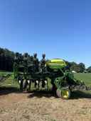 2005 John Deere 1790 Image