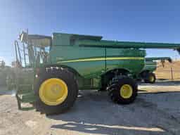 2023 John Deere S780 Image