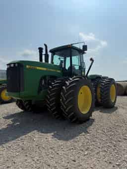 2001 John Deere 9200 Image