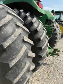 2001 John Deere 9200 Image