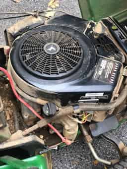 1999 John Deere GT235 Image