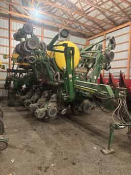 2007 John Deere 1790 Image