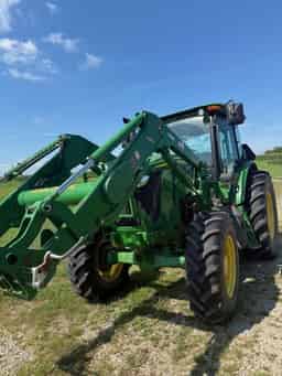 2016 John Deere 6120E Image