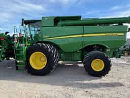 2021 John Deere S780 Image