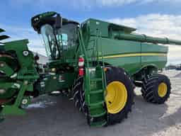 2021 John Deere S780 Image