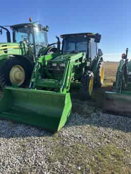 2022 John Deere 5075E Image