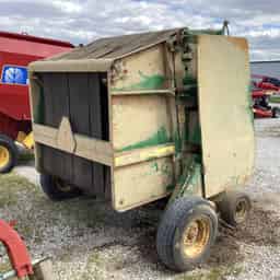 1990 John Deere 375 Image