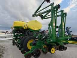 2023 John Deere 1775NT Image