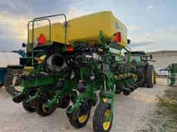 2023 John Deere 1775NT Image