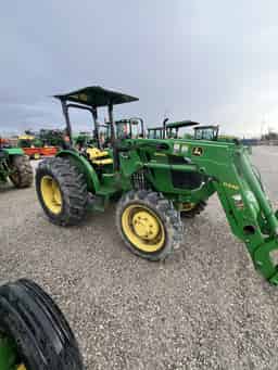 2015 John Deere 5065E Image