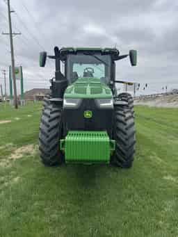 2024 John Deere 8R 250 Image