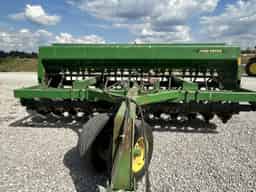 1994 John Deere 750 Image