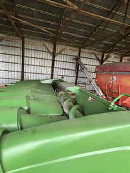 2001 John Deere 893 Image