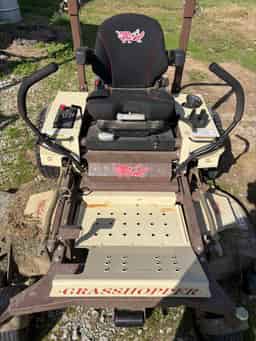 2022 Grasshopper 300V EFI Image