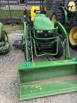 2022 John Deere 2025R Image