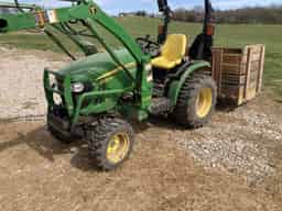 2015 John Deere 2025R Image