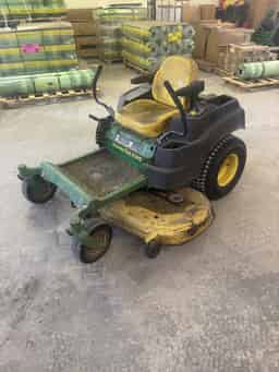 2011 John Deere Z445 Image