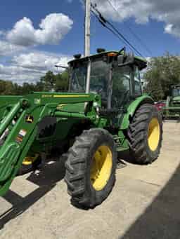 2009 John Deere 5101E Image