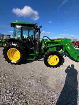 2022 John Deere 5100E Image
