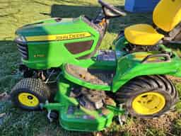 2025 John Deere X750 Image