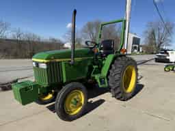 2003 John Deere 790 Image