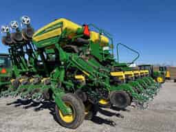 2015 John Deere 1795 Image
