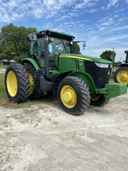 2011 John Deere 7200R Image