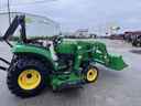 2017 John Deere 2032R Image