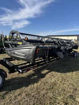 2016 MacDon FD75-35 Image