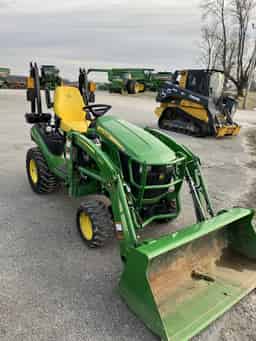 2023 John Deere 1025R Image
