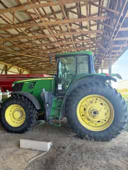 2016 John Deere 6175M Image