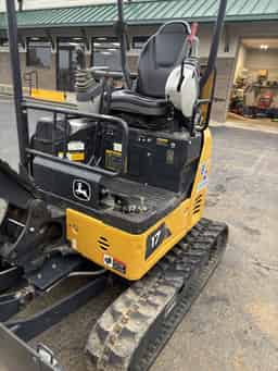 2023 John Deere 17 P Image