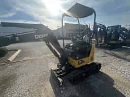 2023 John Deere 17 P Image