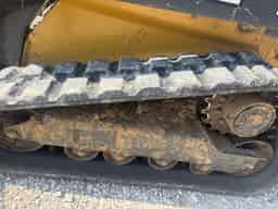 2019 John Deere 325G Image