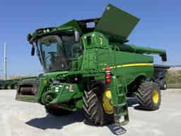 2023 John Deere S780 Image