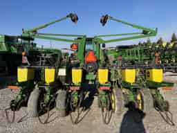 2002 John Deere 1760 Image