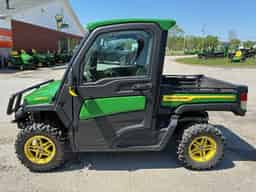 2023 John Deere XUV 835R Image
