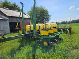 1985 John Deere 7000 Image