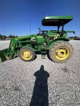 2020 John Deere 5075E Image