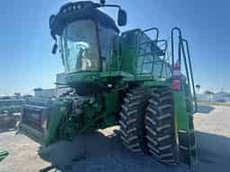 2016 John Deere S680 Image