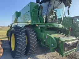 2024 John Deere S780 Image