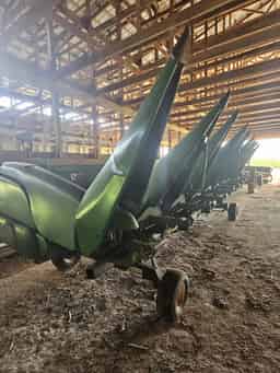 2008 John Deere 608C Image