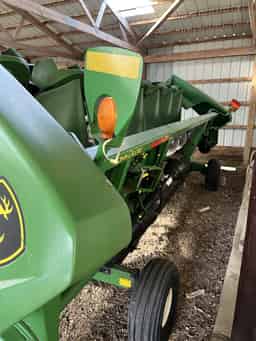 2004 John Deere 893 Image