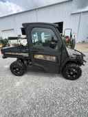 2022 John Deere XUV 835R Image