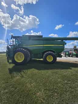 2020 John Deere S780 Image